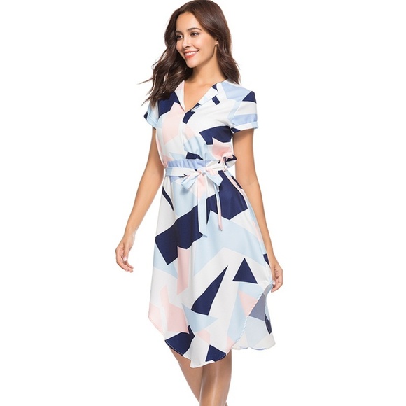 ❤️❤️NEW Summer Elegant floral dress❤️❤️MUST HAVE - Picture 2 of 6